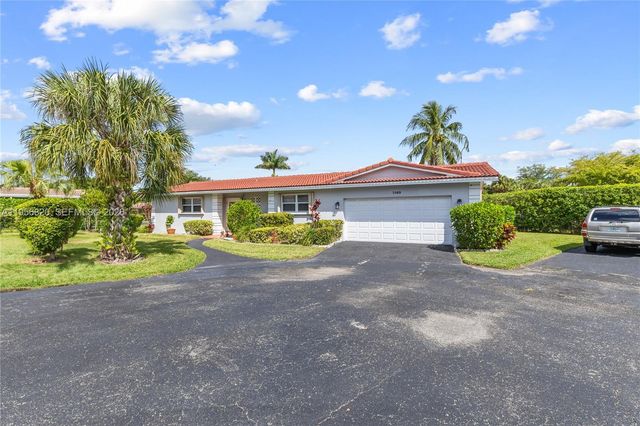 7185 E Tropical Way, Plantation, FL 33317