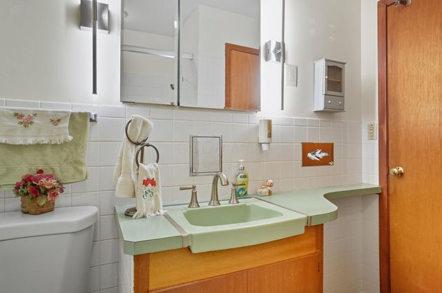 70 Riverside Drive, Galloway, OH 43119