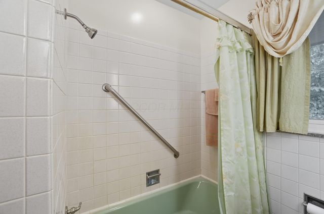 70 Riverside Drive, Galloway, OH 43119