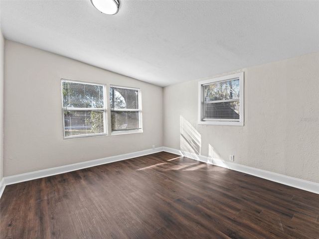 3622 E MOHAWK AVENUE, Tampa, FL 33610