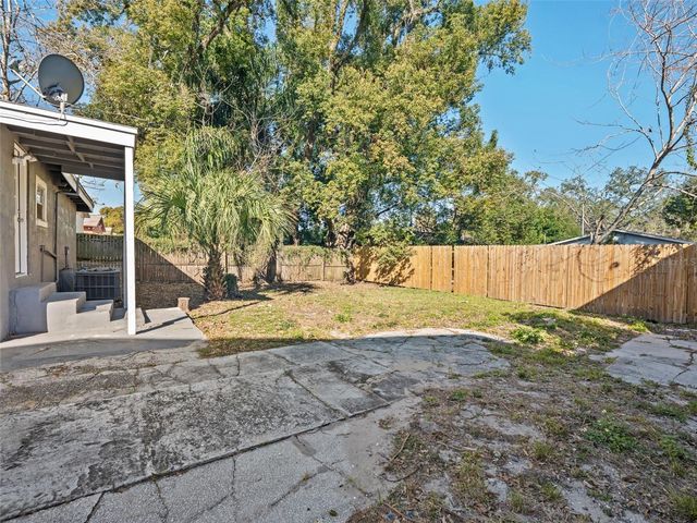 3622 E MOHAWK AVENUE, Tampa, FL 33610