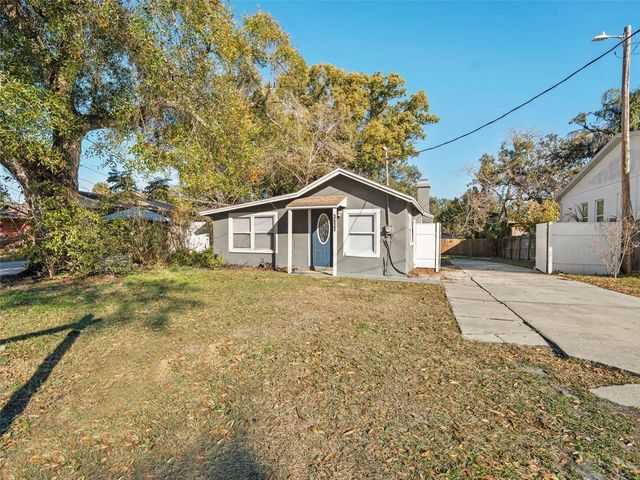 3622 E MOHAWK AVENUE, Tampa, FL 33610