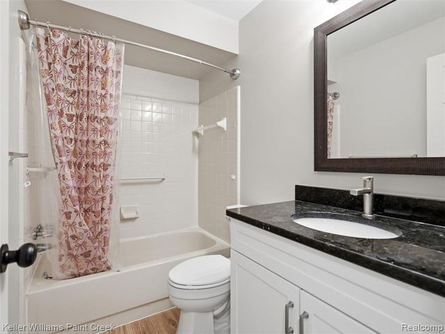 16490 Clarkson Drive 55, Fraser, MI 48026