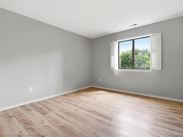 16490 Clarkson Drive 55, Fraser, MI 48026