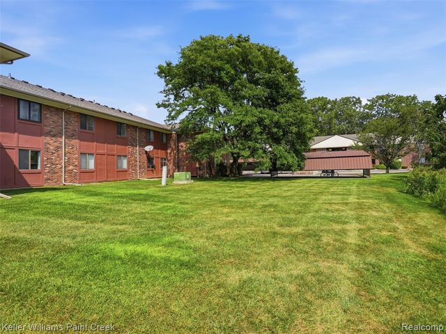 16490 Clarkson Drive 55, Fraser, MI 48026