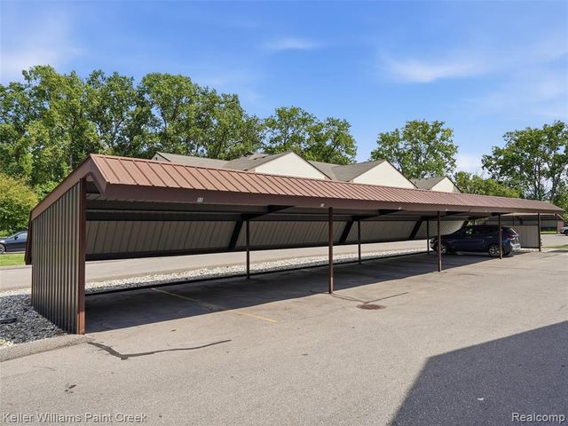 16490 Clarkson Drive 55, Fraser, MI 48026