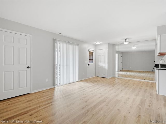 16490 Clarkson Drive 55, Fraser, MI 48026