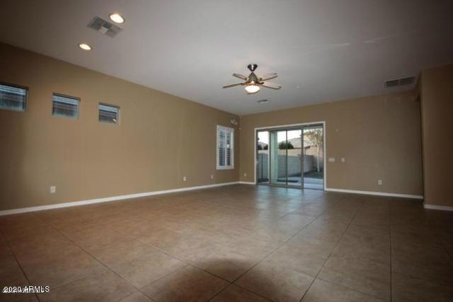 5118 W Molly Lane, Phoenix, AZ 85083