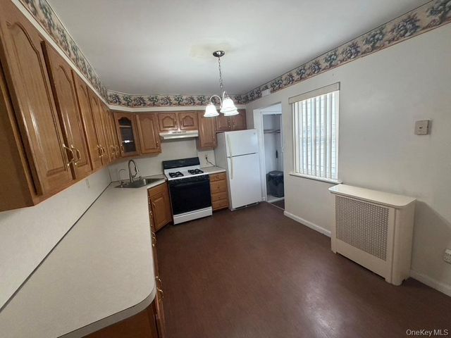 1762 E 37th Street, Brooklyn, NY 11234