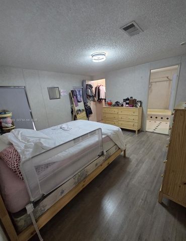 1061 SW 131 PL, Miami, FL 33184