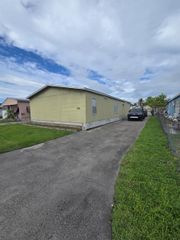 1061 SW 131 PL, Miami, FL 33184