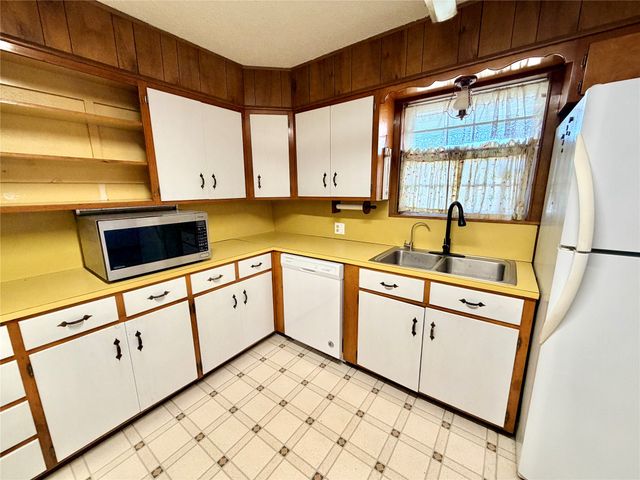 1303 Hanna Valley Road, Goldthwaite, TX 76844