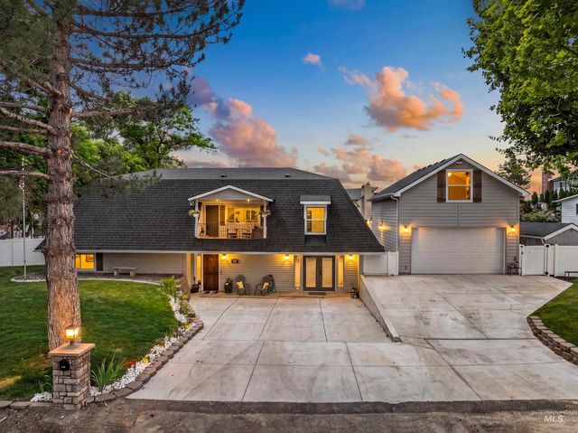 203 Melba Dr, Nampa, ID 83686