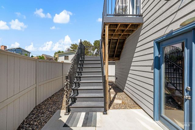 203 Melba Dr, Nampa, ID 83686