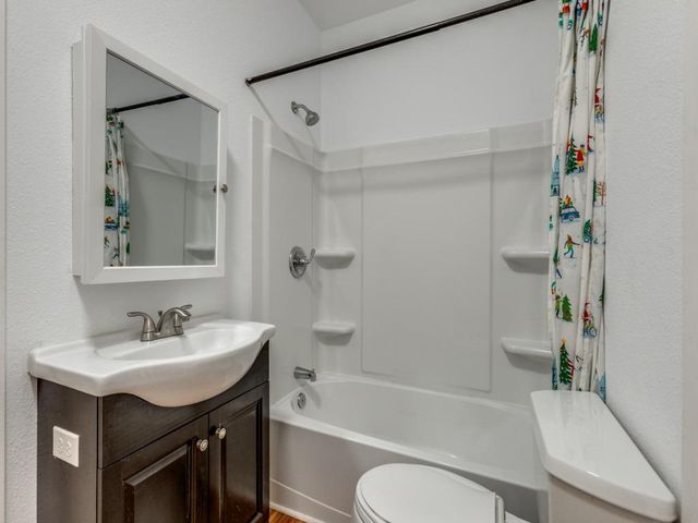 1903 E 10th ST, Austin, TX 78702