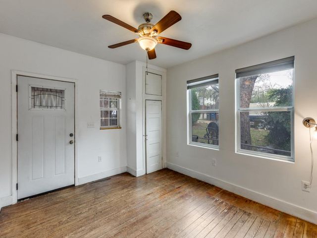 1903 E 10th ST, Austin, TX 78702