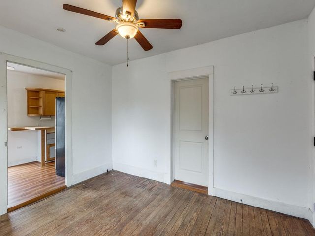 1903 E 10th ST, Austin, TX 78702