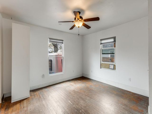 1903 E 10th ST, Austin, TX 78702