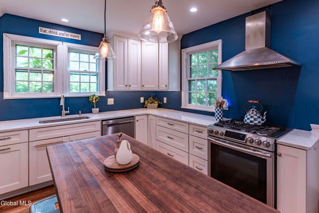 63 Brunswick Road, Troy, NY 12180