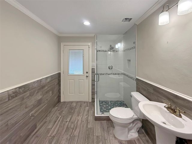4319 Woodvalley Drive, Houston, TX 77096