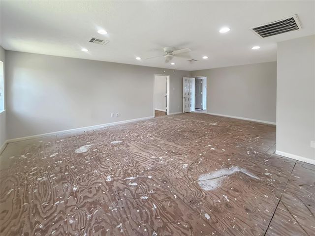 4319 Woodvalley Drive, Houston, TX 77096