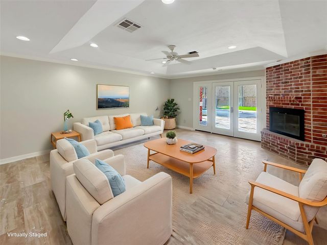 4319 Woodvalley Drive, Houston, TX 77096