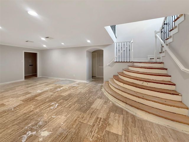 4319 Woodvalley Drive, Houston, TX 77096