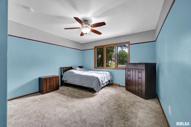 4419 W LYNNHURST Drive, Peoria, IL 61615