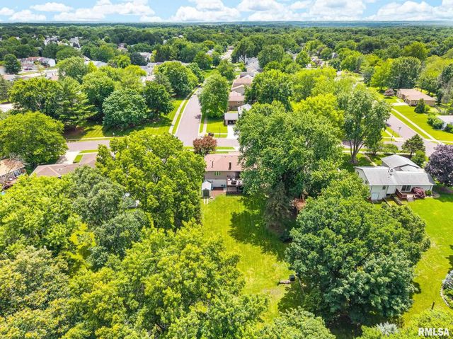 4419 W LYNNHURST Drive, Peoria, IL 61615