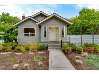 11 MONROE St, Eugene, OR 97402