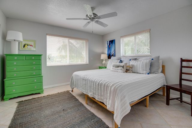 27365 Barbuda Lane, Ramrod Key, FL 33042