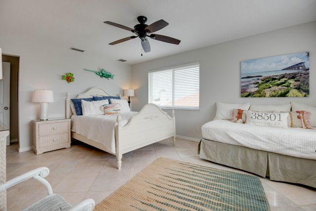 27365 Barbuda Lane, Ramrod Key, FL 33042