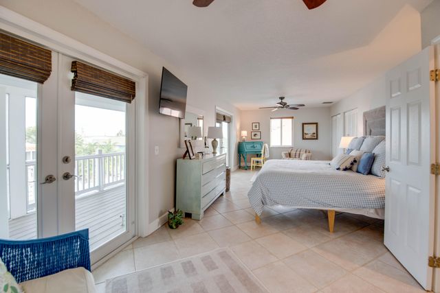 27365 Barbuda Lane, Ramrod Key, FL 33042