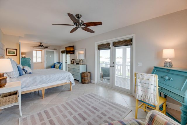 27365 Barbuda Lane, Ramrod Key, FL 33042