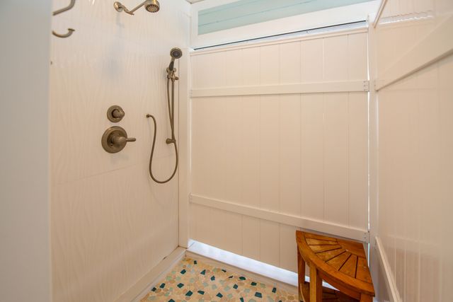 27365 Barbuda Lane, Ramrod Key, FL 33042