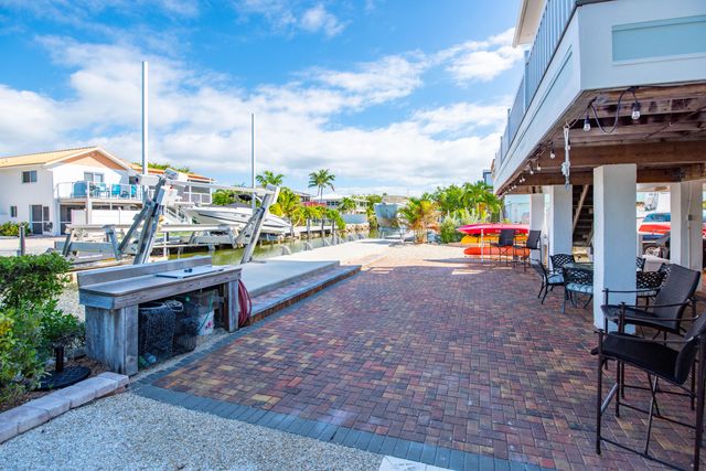 27365 Barbuda Lane, Ramrod Key, FL 33042