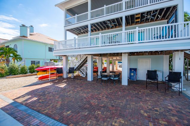 27365 Barbuda Lane, Ramrod Key, FL 33042