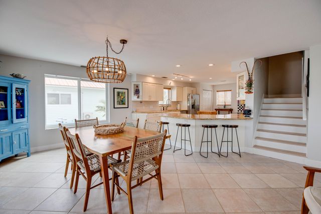 27365 Barbuda Lane, Ramrod Key, FL 33042