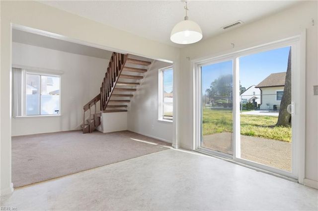 509 Chownings DR, Virginia Beach, VA 23462