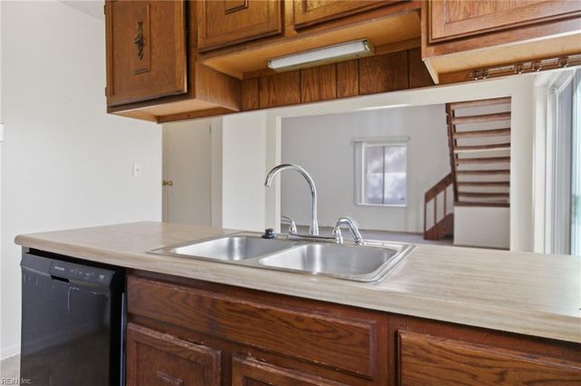 509 Chownings DR, Virginia Beach, VA 23462