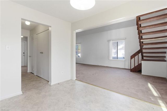 509 Chownings DR, Virginia Beach, VA 23462