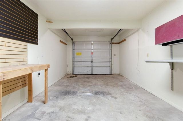 509 Chownings DR, Virginia Beach, VA 23462