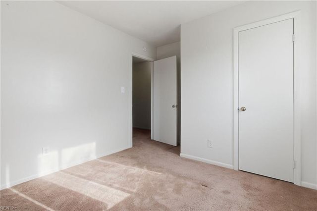 509 Chownings DR, Virginia Beach, VA 23462