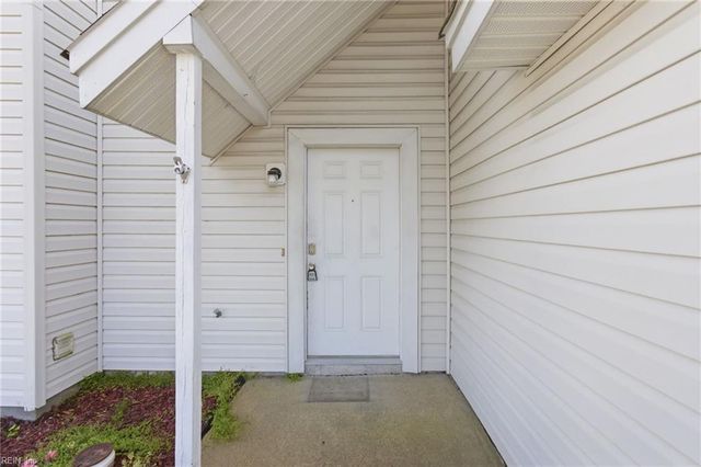 509 Chownings DR, Virginia Beach, VA 23462