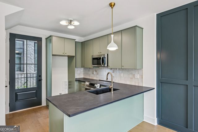 1160 Boulevard SE 10, Atlanta, GA 30312