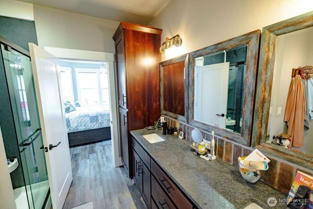 30 Forest Heights, Cathlamet, WA 98612