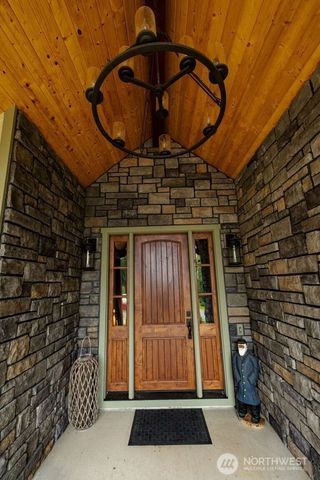 30 Forest Heights, Cathlamet, WA 98612