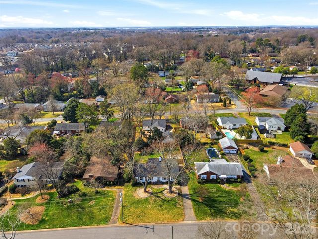 6020 Rose Valley Drive, Charlotte, NC 28210