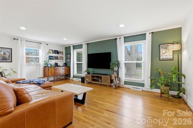 6020 Rose Valley Drive, Charlotte, NC 28210