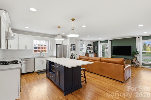 6020 Rose Valley Drive, Charlotte, NC 28210